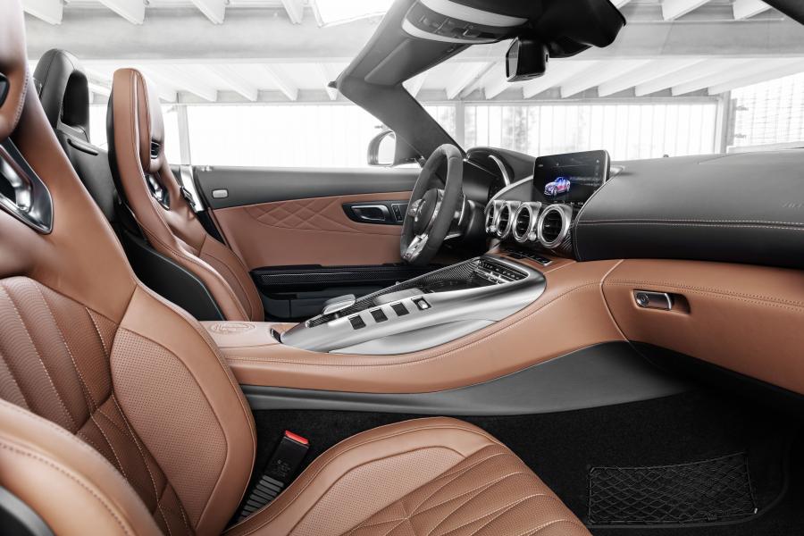 Интерьер Mercedes-AMG GT C Roadster (R190) 2019 года  (WW) (фото 22 из 40)